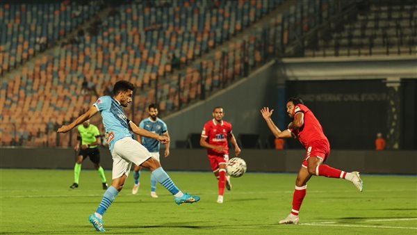 بيراميدز وفيوتشر