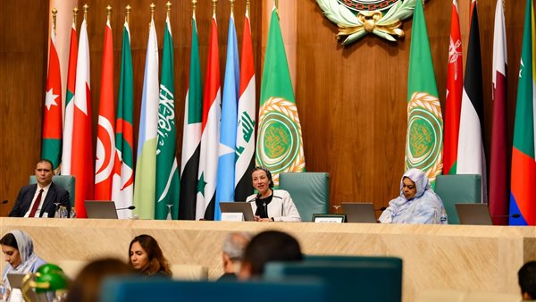 وزيرة البيئة