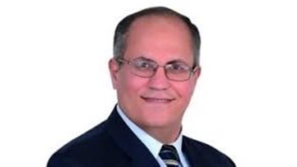 الدكتور إبراهيم الزيات