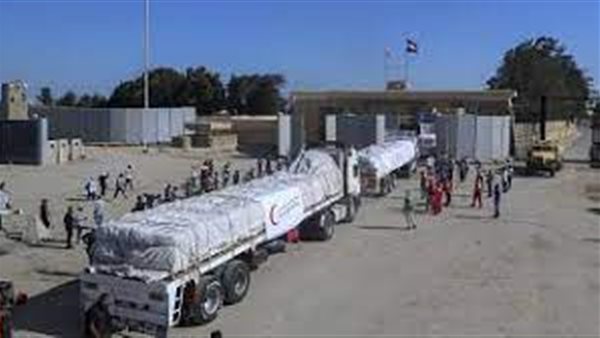 شاحنات المساعدة لقطاع