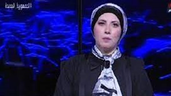  الإعلامية نيفين