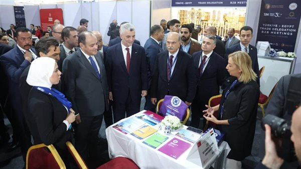 أحمد سمير ووزير التجارة