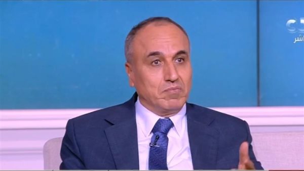 الصحفي عبدالمحسن