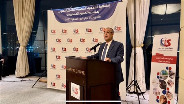 مصطفى ابو العزم العضو