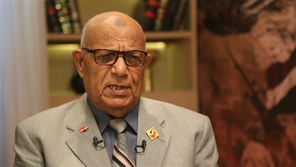 حلمي زكي أحد أبطال