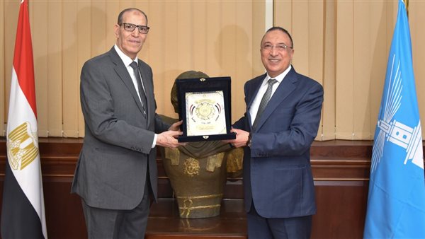 محافظ الإسكندرية