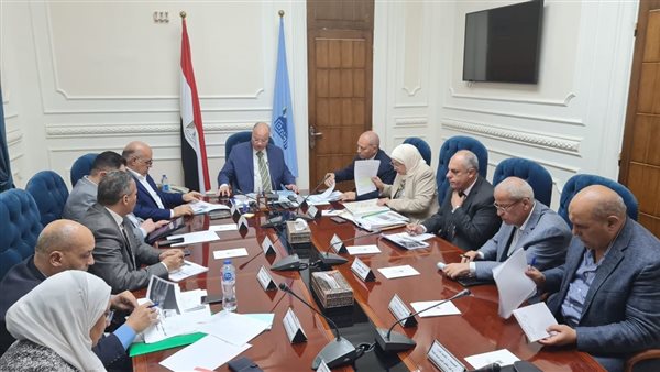 اجتماع محافظ القاهرة