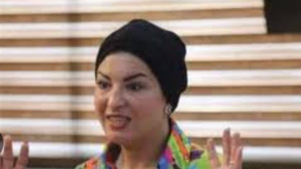 الفنانة ايناس السقا