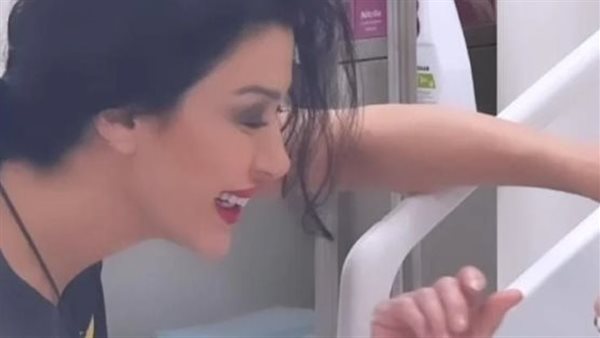 نادين الراسي 