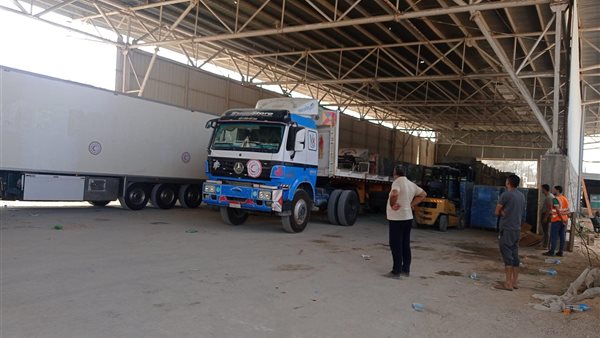 شاحنات المساعدات