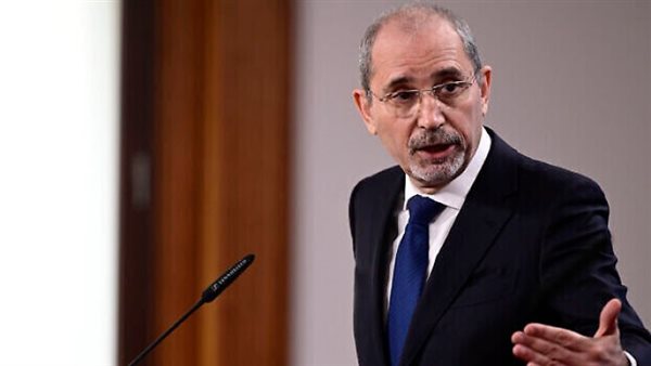 أيمن الصفدي، وزير