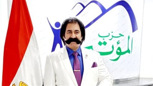  الدكتور  أحمد منصور