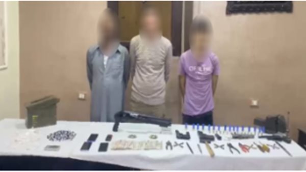 المتهمين والمضبوطات