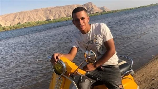 الشاب المتوفي 