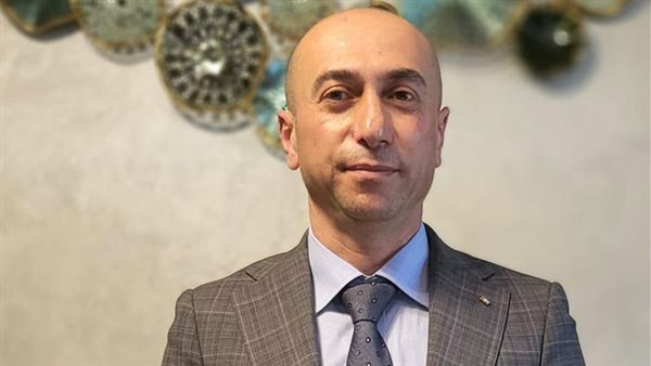 الدكتور أشرف عكة،