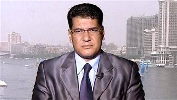  الكاتب الصحفي إبراهيم