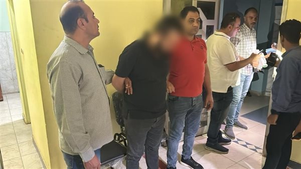 ضبط الطبيب المزيف