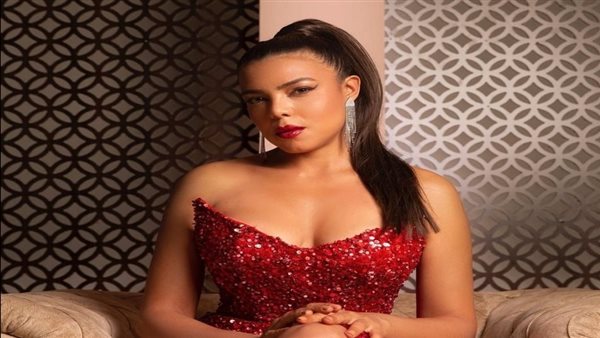 الفنانة ناهد السباعي