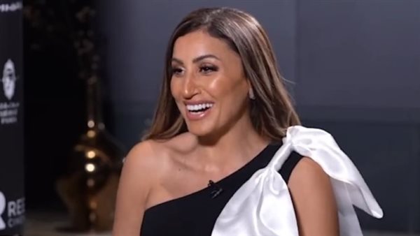 دينا الشربيني 