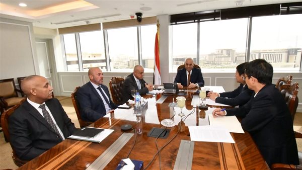 اجتماع الدكتور عاصم