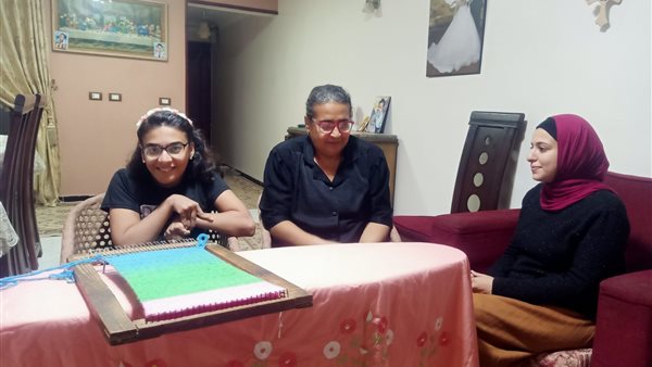 الزميلة حنان عاطف