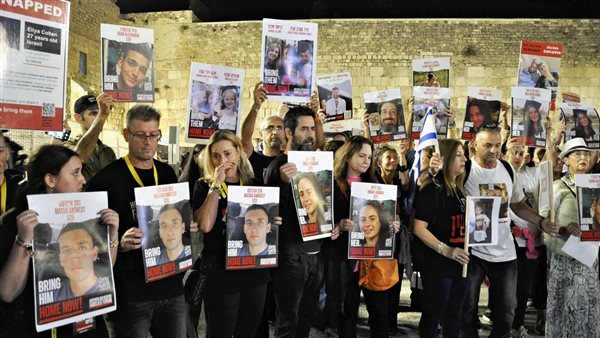 أهالي الأسرى 