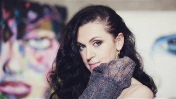 الفنانة الروسية 