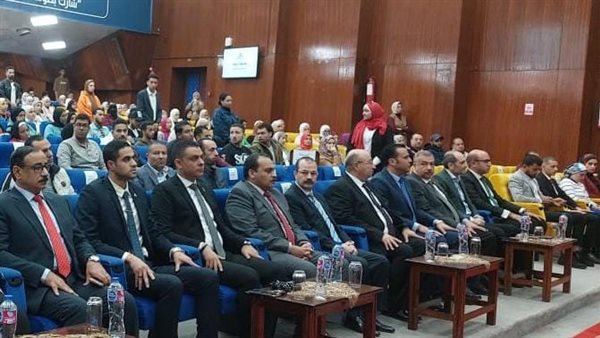  ندوة  بجامعة بنها