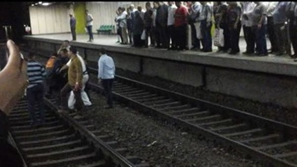 انتحار فتاة عشرينية