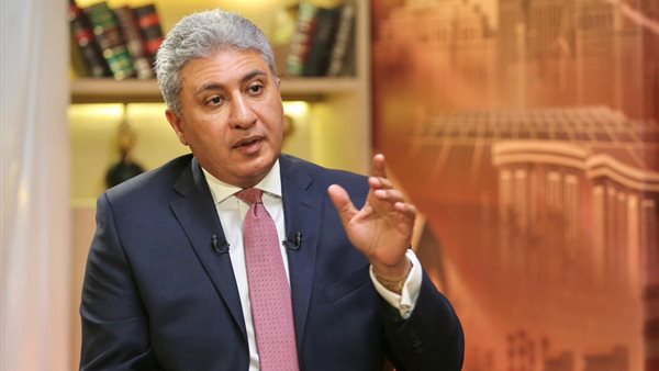 وزير السياحة والآثار