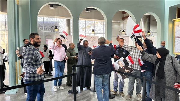  كواليس تصويت المصريين