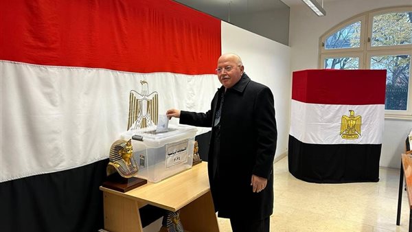 احد الناخبين 