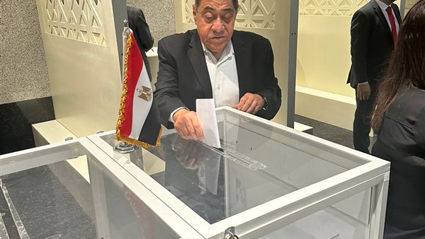  النائب العام السابق