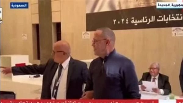 أشرف عبد الباقي 