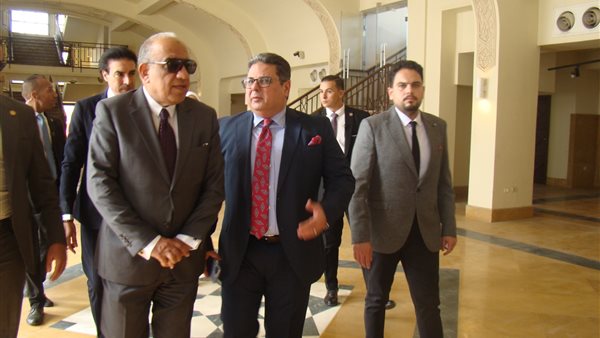 جانب من الجولة 