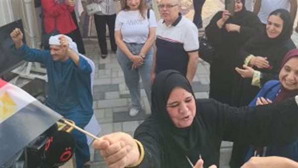 استمرار توافد الناخبين