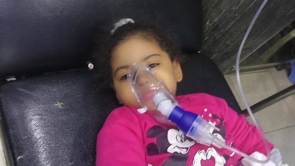 تسليم طفلتين حاولا