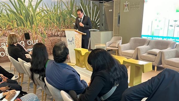  الدكتور خالد عبدالغفار