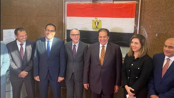 ابو العينين 