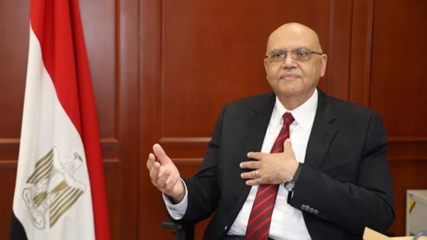 ياسر عثمان، سفير