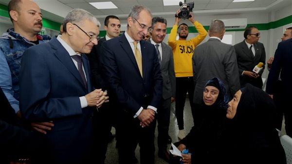 وزير الاتصالات 