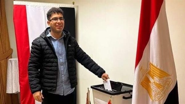 أحد الناخبين  فى