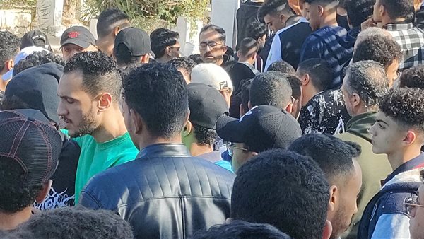 جنازة طلابية..مئات
