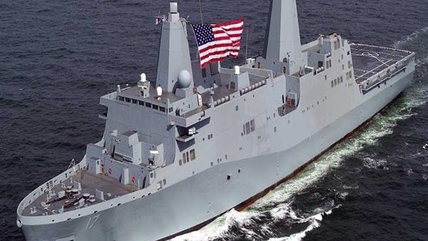 السفن الأمريكية بالبحر