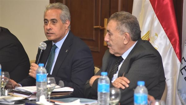 وزير العمل ورئيس