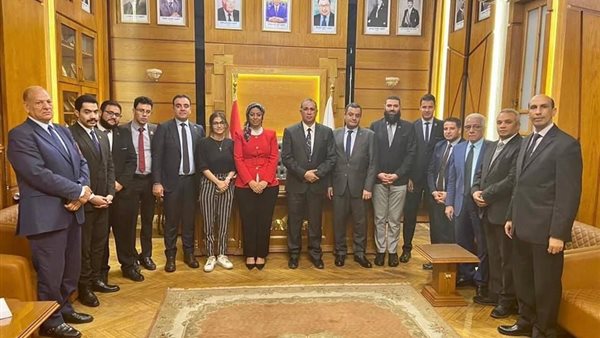 نقابة المحامين مع