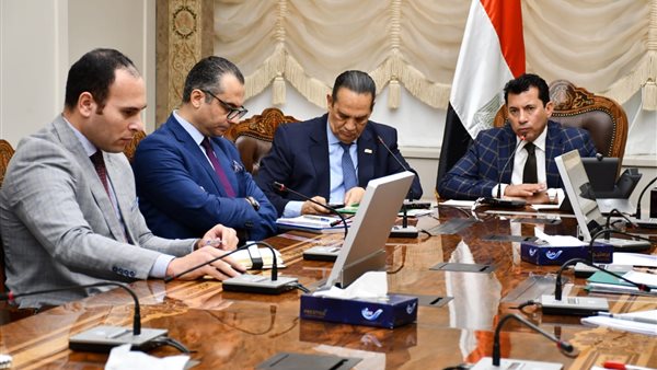 وزيرالشباب و الرياضة