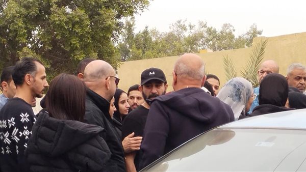 أحمد حلمي بجنازة