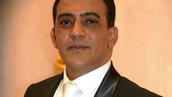 الدكتور رائد أبو