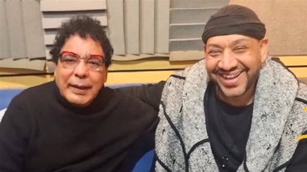 محمد منير وعصام كاريكا